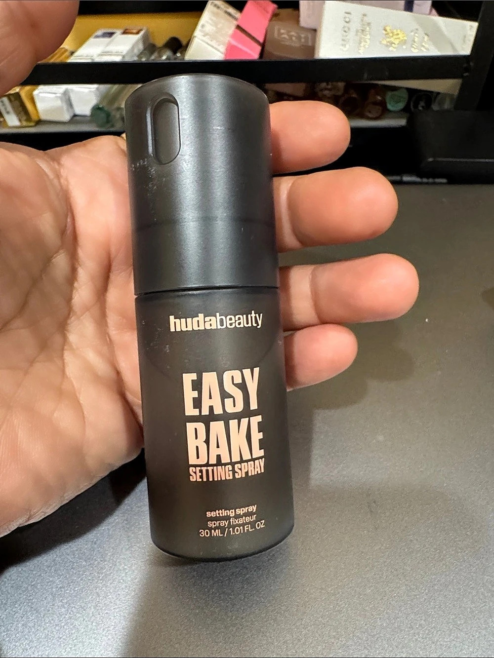 huda beauty Easy Bake Setting Spray Setting Spray Black no box. 1.01 fl/oz